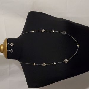 Sanddollar/Pearl Hammered look Necklace Set